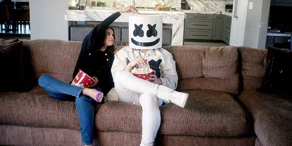 'Wolves', Kolaborasi Teranyar Selena Gomez dan Marshmello